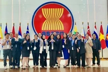 Delegados participantes en la reunión de negociación en Indonesia (Foto: SPS Vietnam)