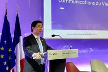 Bui Hoang Phuong, viceministro de Información y Comunicación de Vietnam, habla en el tercer Foro Empresarial del Sudeste Asiático. (Foto: VNA)