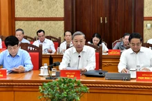 [Foto] Máximo dirigente vietnamita preside reunión del Subcomité de Documentos del XIV Congreso Nacional del PCV 