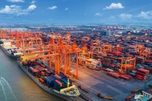 Vietnam registró superávit comercial de 21,68 mil millones de dólares en nueve meses
