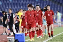 La selección femenina de fútbol de Vietnam pierde 0-7 ante su rival de Japón en el último partido del Grupo D. (Foto: VNA)