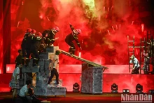 Una demostración sobre el trabajo de la Policía de Prevención, Extinción y Salvamento de Incendios.