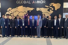 Una delegación de la norteña provincia vietnamita de Bac Ninh visita al grupo Amkor Technology en Corea del Sur.