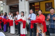 [Foto] Inaugurada la sala de exposición del periódico Nhan Dan