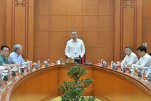 [Foto] Presidente vietnamita preside reunión del Subcomité de Reglamentos del XIV Congreso Nacional del PCV