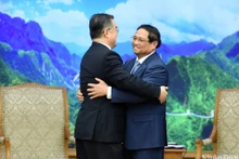 [Foto] Premier vietnamita recibe a comisionado jefe adjunto del Comité Permanente de la Asamblea Popular Nacional de China