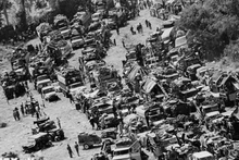 El 320.º Cuerpo de Ejército obtiene la victoria de Cheo Reo mientras persigue al enemigo en la Ruta 7-Cheo Reo (del 16 al 24 de marzo de 1975) en la Campaña de Tay Nguyen. (Foto: VNA) 