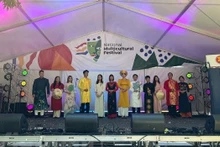 Túnica vietnamita (Ao Dai) protagoniza desfile en Canberra, Australia (Fotografía: VNA)