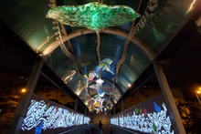 En el puente peatonal Tran Nhat Duat (Foto: Nhan Dan)