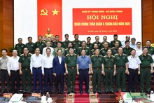 Delegados participantes en la cita (Foto: qdnd.vn)