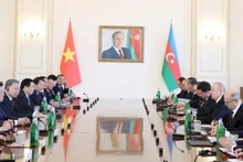 [Foto] Líder partidista de Vietnam mantiene conversaciones con presidente de Azerbaiyán