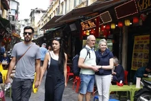 Turistas extranjeros en Hanói. (Fotografía: VNA)