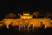 Recorrido nocturno por la Ciudadela Imperial de Thang Long