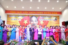 Una actuación en el evento en honor a maestros vietnamitas en Tailandia. (Fotografía: VNA)