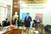Marc Knapper, embajador estadounidense en la sesión de trabajo. (Fotografía: VNA)