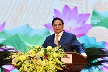 El primer ministro Pham Minh Chinh habla en la ceremonia de premiación. (Fotografía: Nhan Dan)