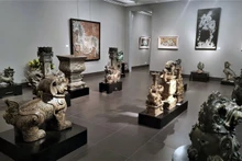 Efectúan en Hanói exposición de bestias divinas en cerámica.