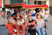 Turistas extranjeros en Hanói. (Fotografía: VNA)