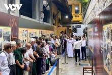 Presentan en Hanói exposición sobre la heroicidad de la juventud vietnamita.
