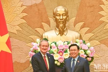 [Foto] Presidente legislativo de Vietnam recibe a delegación de Congreso estadounidense
