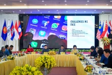 [Foto] Panorama del debate “Teoría general sobre la gestión de redacción digital”