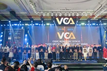 En la ceremonia de entrega de premios. (Fotografía: VNA)