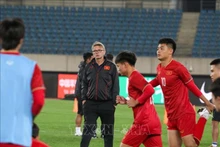 El entrenador francés de la selección vietnamita de fútbol Philippe Troussier. (Fotografía: VNA)
