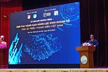 Ministro de Educación y Formación Nguyen Kim Son interviene en el evento.