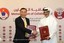 La Federación de Fútbol de Vietnam (AFF) firma con su homólogo de Qatar (QFA) un memorando de cooperación para el desarrollo del fútbol.