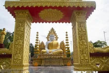 Admiran la belleza tranquila de la pagoda Ka Ot en Tay Ninh