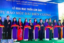 Efectúan en ciudad de Hue exposición fotográfica sobre la guardia fronteriza.