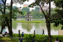 El lago Hoan Kiem en Hanói. (Fotografía: VNA)