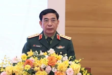 El subsecretario de la Comisión Militar Central y ministro de Defensa de Vietnam, general Phan Van Giang, en el evento. (Fotografía: VNA)