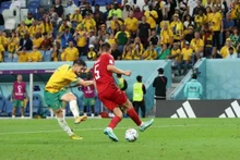 El golazo del jugador australiano Mathew Leckie.