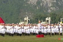 Ensayan la ceremonia de apertura del ejercicio. (Foto: qdnd.vn)