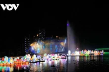 Celebran en Can Tho Día de Turismo y Noche de linternas Ninh Kieu. (Fotografía: VOV)