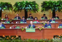 El secretario general del Partido Comunista de Vietnam, Nguyen Phu Trong, y el presidente Vo Van Thuong asisten al evento. (Fotografía: Nhan Dan)