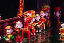 Preservan el arte tradicional de marionetas acuáticas