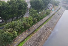 La ruta desde el puente Moc hasta el puente Yen Hoa en el distrito de Cau Giay. (Fotografía: hanoimoi.vn)