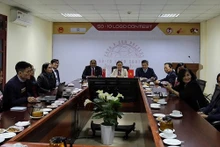 Anuncian ganador del concurso de diseño de logotipo sobre lazos diplomáticos Vietnam - Singapur. (Fotografía: hanoimoi.com,vn)