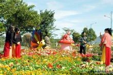 Turistas en Da Lat.