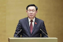 El presidente de la Asamblea Nacional de Vietnam, Vuong Dinh Hue, habla en el evento. (Fotografía: VNA)