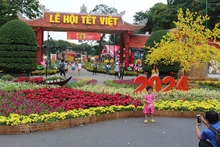 Efectúan en Ciudad Ho Chi Minh Festival de Tet vietnamita.