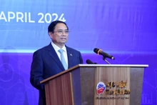 El primer ministro de Vietnam, Pham Minh Chinh, interviene en la cita. (Fotografía: VNA)
