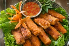 El “Nem” vietnamita es también conocido como rollitos de primavera. (Foto: VOV)