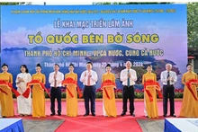 Inauguran en Ciudad Ho Chi Minh exposiciones por 49 aniversario del Día de la Reunificación.
