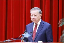 El secretario general del PCV, To Lam, interviene en la clausura (Fuente: VNA)