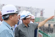 [Foto] Premier vietnamita inspecciona construcción del aeropuerto de Long Thanh