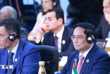 [Foto] Premier vietnamita asiste a sesión de debate sobre reforma de las instituciones de gobernanza global