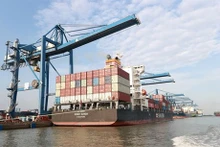 Exportan productos vietnamitas a la India en el puerto de Tan Cang - Cat Lai. (Fotografía: VNA)